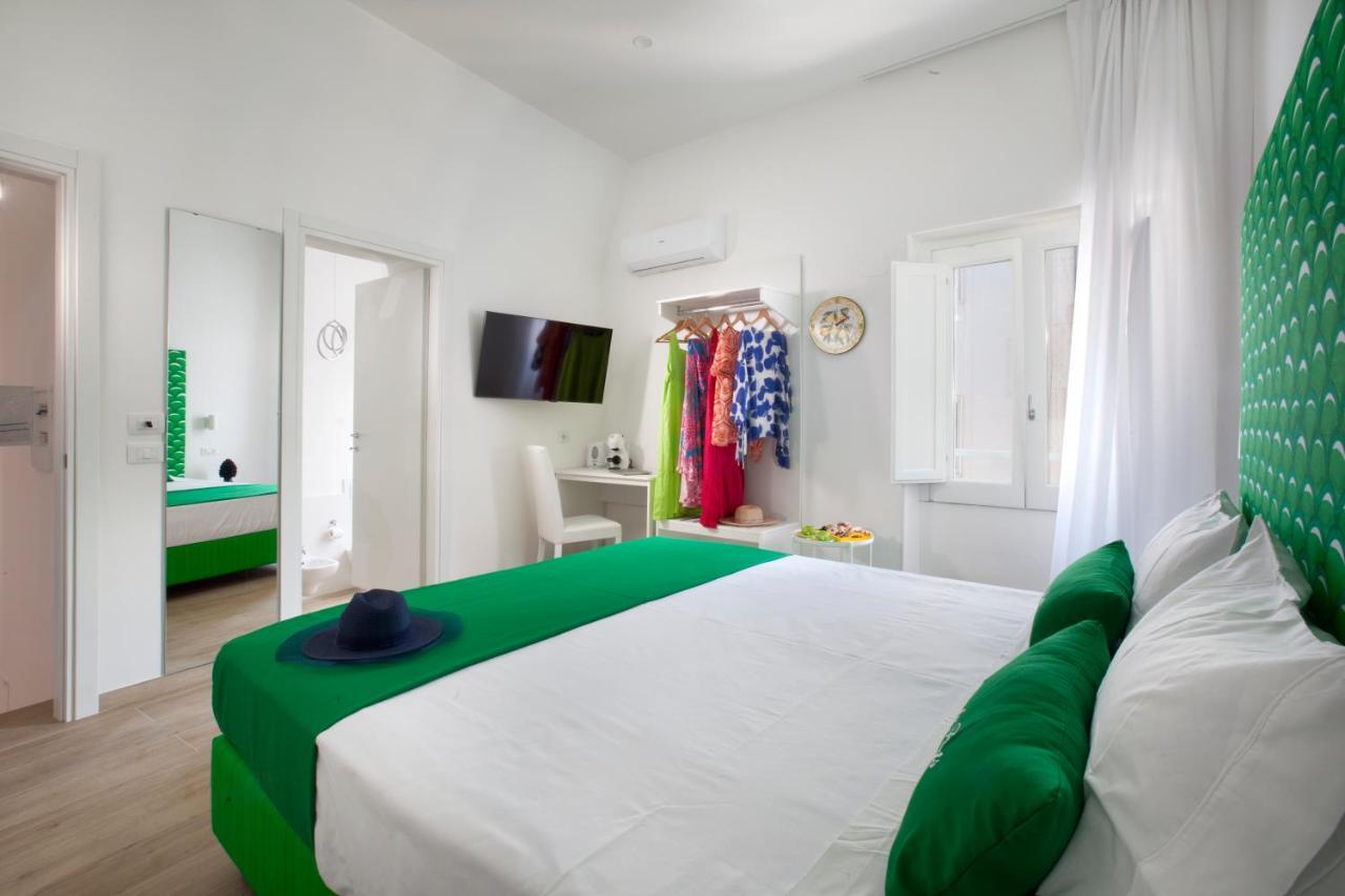 Отель Iolanda Flats Пьяно-ди-Сорренто Экстерьер фото